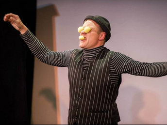 Chris The Mime